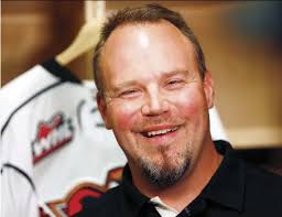 Steve Hamilton coaching against former team