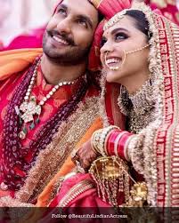 Complete Photos Of Ranveer Singh And Deepika Padukone S Marriage They Are So Cute Together I Love This C Bollywood Wedding Desi Bride Deepika Padukone Lehenga