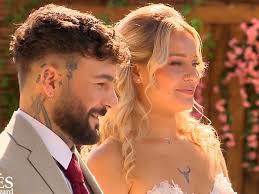 Mariés au premier regard (spoiler) : Laury refuse d'embrasser Anthony, coup  de théâtre sur M6