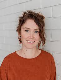 Hello all...I would like to hear from Art/Creative Therapists who have  facilitated group work/studio work with the homeless or at-risk population.  I am an Arts Psychotherapist (fresh out of uni) and newly