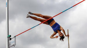 Katerina stefanidi born 4 february 1990 is a greek pole vaulter she won the gold medal at the 2016 olympic games with a jump of 485 me. Katerina Stefanidi Gewinnt Garten Duell Der Frauen Im Stabhochsprung Eurosport