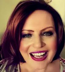 Gerry Casey Interviews Elaine Elizabeth Presley : r/makingascenemag