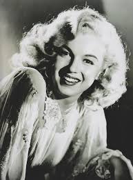 No caption needed. #goodmorning everyone. ☀️💙 #marilynmonroe