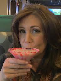 Do they serve alcohol at Smash Pizza?