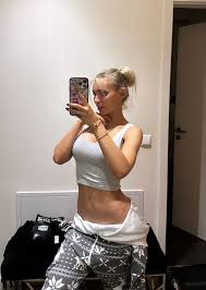 Alexis (@alexisshv) • Threads, Say more