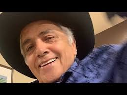 El blog del Chato Con Victor Hugo Ruiz (hijo del fundador del Grupo Zaaz)  Saludando a Chihuahua