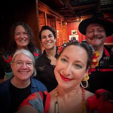 Thanks to everyone who came out to @howland_cultural_center tonight in  beautiful #Beacon!! One of the most magnificent buildings I've ever seen  let alone performed in. & wow those acoustics! So glad I