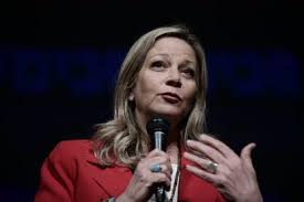 יזמה, ייסדה והובילה את קמפיין meatless monday בישראל. J Cosabxffuv M