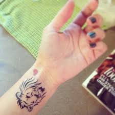 Pin By Ashley On Tattoos Small Lion Tattoo Leo Tattoos Simple Lion Tattoo