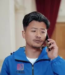 El Banquero Arrogante: La Sorpresa del Delivery