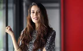 The wellknown socialite and fashion enthusiast, along with some of her closest friends, such as megat alfie, jennifer low, tunku nadia naquiyuddi­n and arafah edruce came dressed to the nines, adding to the overall elegant and fun. Tengku Chanela Jamidah Divorce A Chat With Swarovski Insider Tengku Chanela Jamidah On Tengku Chanela Jamidah S Celebrated Her 33rd Birthday Celebration With An Intimate Miami Vice Themed Party Dedsu Ming