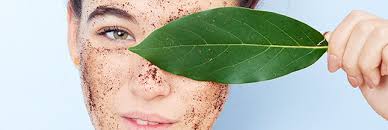 Après 5 minutes de pose, on peut rincer à l'eau tiède. Gommage Naturel 12 Recettes Pour Tous Les Types De Peau