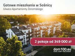 Dachowanie w polu kukurydzy. Toyota kierowana przez 84-latkę wypadła z drogi na zakręcie