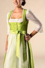 Dirndl mädchen dirndl und lederhosen dirndl trachten ältere braut ballkleid hochzeit hochzeitskleid dirndl brautkleid bayern chiemseer dirndl. Gossl Online Shop Anna Plochl Festtagsbluse Hochzeit Dirndl Bluse Modestil Kleider