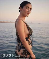 Isabelle Fuhrman sexy, topless & nude photos & movies | Celebs Dump