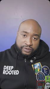 Tank Davis and Lamont Roach was a draw. @gervontaa such a good fighter we  are congratulating @oneof1x for a draw when frfr he may have won.. #boxing  #barclays #lightweight #gervontadavis