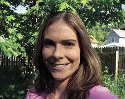 Stephanie Nagle doesn't fall far from the 'Apple Tree'