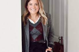 The Everygirl S Social Media Editor Shares How She Landed The Job And Her Best Instagram Advice 60 Fashion Fashion How To Wear