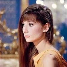 Audrey Hepburn Eternally On Instagram Audrey Was So Beautiful With Long Hair Stills From Pari Audrey Hepburn Hair Audrey Hepburn Photos Audrey Hepburn Style
