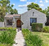 2148 Veteran Ave