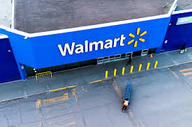 Fermeture de trois magasins | Des enseignes d’ici chauffent Walmart