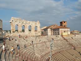 File Verona Larena 2 Jpg Wikimedia Commons