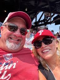 Mike Lisowski's Instagram, Twitter & Facebook