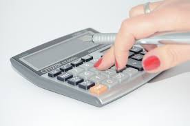Teppiche machen ein zuhause erst so richtig wohnlich, doch sind sie täglich großen belastungen ausgesetzt. Teppichboden Entfernen Lassen Preise Und Tipps Kosten Pro M2