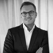 Christopher Zollondz