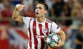 Olympiakos piraeus is actief in zeventien verschillende sporten, waaronder voetbal, en telt meer dan 3800 sporters, onder wie een aantal olympische winnaars en wereldkampioenen. Arsenal May Raid Olympiakos For Daniel Podence With Gunners Scouts Active In Greece Football Sport Express Co Uk