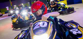 A ideia é ter uma experiência de corrida de kart com total segurança. Kart Da Nascar Em Orlando Conheca O I Drive Nascar Indoor Kart Racing