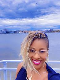 Shaina Taylor (@wonderwineaux) • Instagram photos and videos