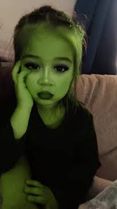 Cecelia Helton (@loveme.cel_)