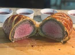 Stir in flour and pepper, and cook, stirring constantly, for 2 minutes. Beef Wellington And Red Wine Sauce Foodporn