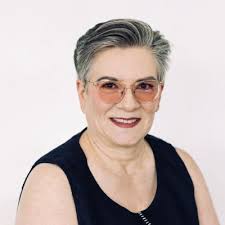 My daughter loves to make money.