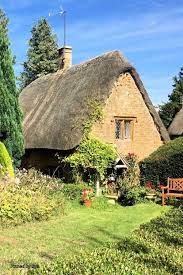 Cottage In The Cotswolds Uk Cotswolds Cottage Fairytale Cottage English House