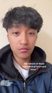 Symmetrical Face Card Girls: The Ultimate Look