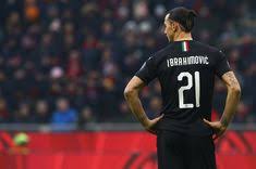 Avant ibrahimovic, le défenseur léo duarte avait été testé positif mercredi. 9 Football Illustrations Ideas Football Illustration Football Champions League