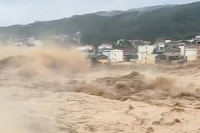 China dam collapses, cross-border railway halted as Typhoon Maysak slams Guangxi | South China Morning Post