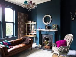 It is not just important that you build a beautiful looking room but it also essential that you make it look tasteful. Interior Designers Share How To Make Your Home Look Better For Free