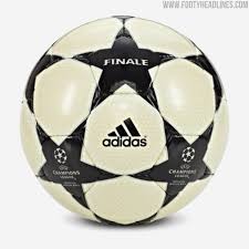 Mozlly international flag champions league soccer ball, 10 inch size 5 rubber textured easy grip handling for tournament games training recreation outdoor indoor activity for men women boys girls 4.1 out of 5 stars 97 Hier Sind Alle 21 Adidas Champions League Final Balle Seit 2001 Nur Fussball