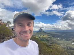 At the peak of Mt Ialibu 🧊🇰🇳 Back view Mt Giluwe 🚩❤️‍🩹