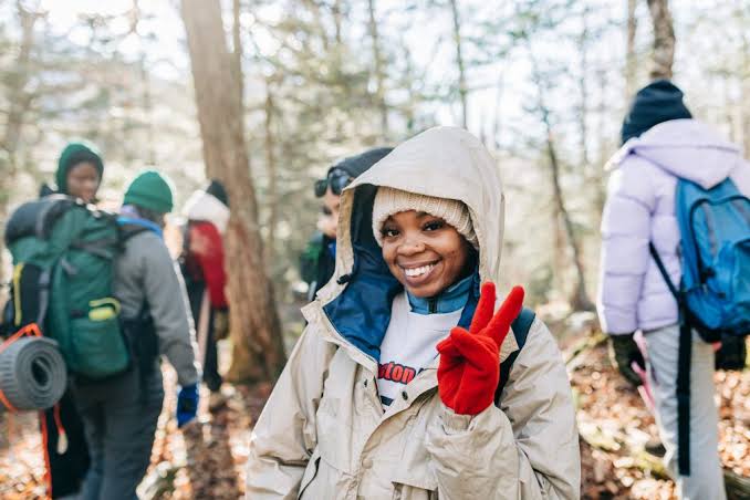 Winter Layering 101: What to Wear to Stay Warm and Dry Outdoors |  Appalachian Mountain Club (AMC)