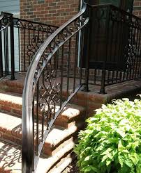 Les Avantages Et Inconvenients D Une Rampe D Escalier En Fer Forge Wrought Iron Porch Railings Wrought Iron Stair Railing Exterior Handrail