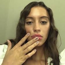 Addison Young (AddisonYoung8@)