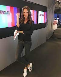 Esther sedlaczek net worth are calculated by comparing esther sedlaczek's influence on google, wikipedia, youtube, twitter, instagram and facebook with anybody else in the world. Esther Sedlaczek Photos Facebook