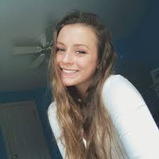 Mara Cunningham (@maraacunningham)