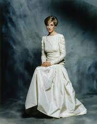 This collectible porcelain doll is a Official Diana Princess Of Wales Portrait Princess Diana Fashion Princess Diana Princess Diana Family