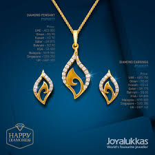Pin By Joyalukkas On Happy Diamonds From Joyalukkas Diamond Pendant Sets Jewelry Drawing Pendant Set