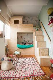 Dieser pinnwand folgen 368 nutzer auf pinterest. Constance Gennari Et Laurent Achille 5 Ans Et Brune 3 Ans The Socialite Family Kinder Zimmer Hochbett Ideen Zimmer